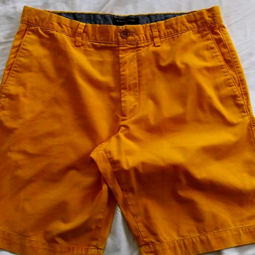 Banana Republic men's shorts